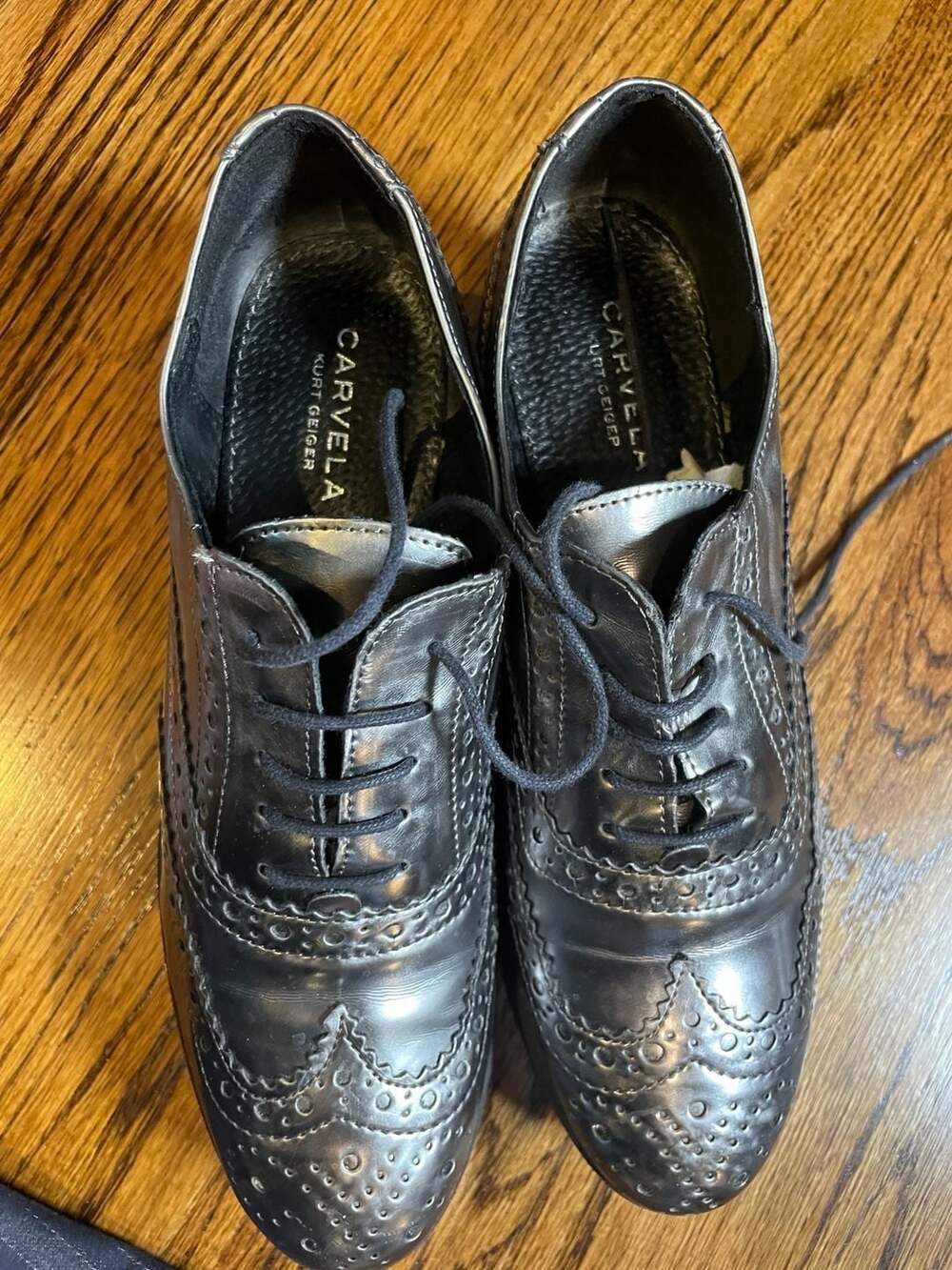 Carvela Kurt Geiger Metallic Silver Platform Brogue Oxfords 8